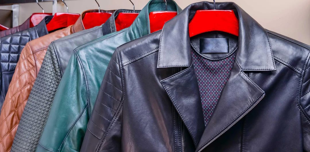 Wie Sie mit der Lederjacke Herren und Sonoma-Überwürfen ein Statement setzen können
