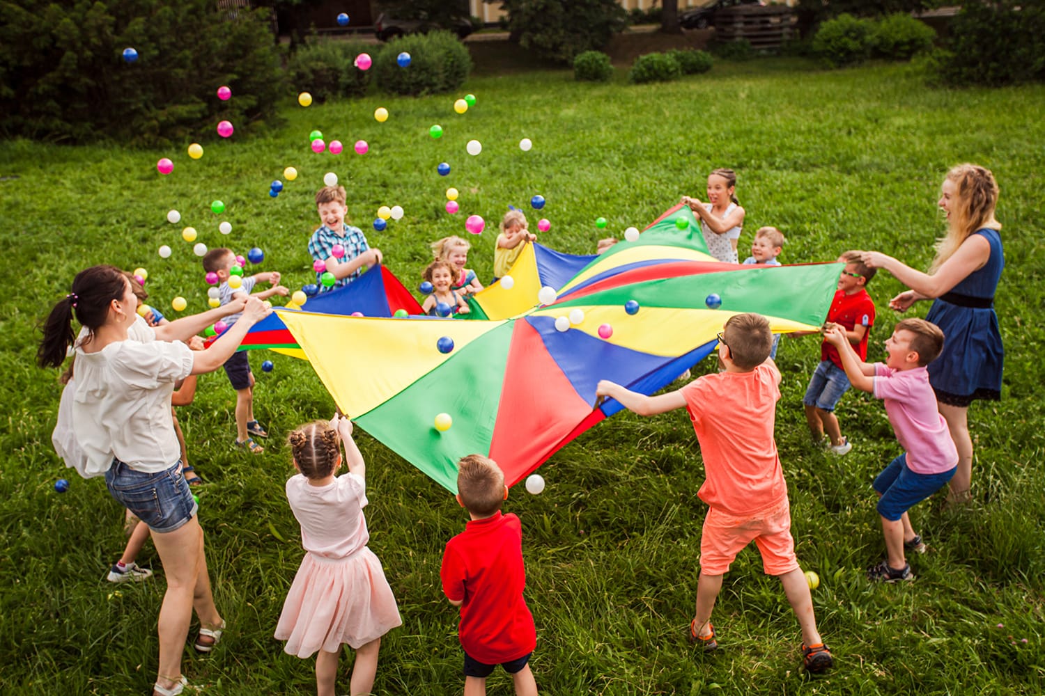Perfekte Unterhaltung fuer den Kindergeburtstag 4 Jahre planen