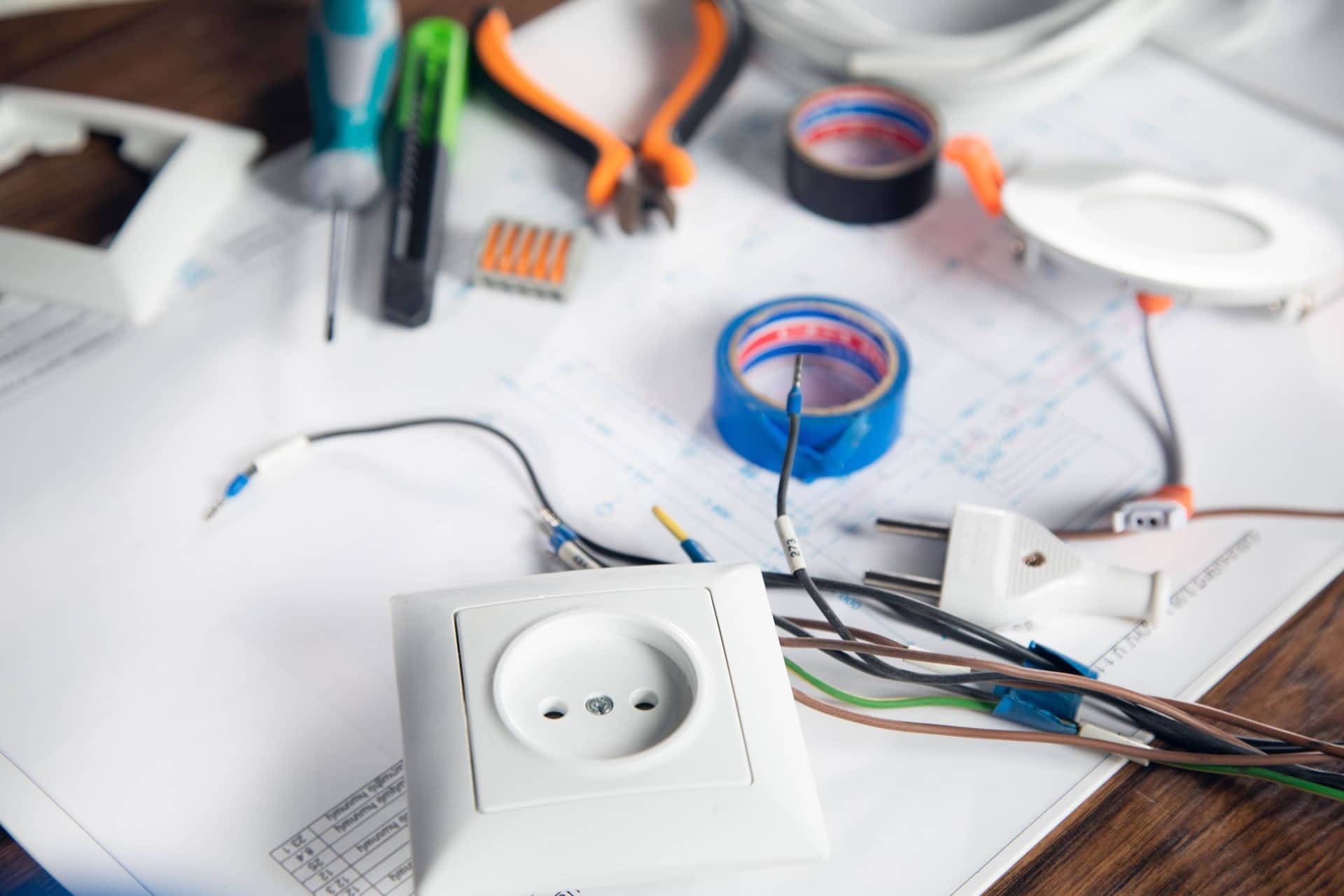 Qualitätsprüfung von Elektroinstallationsmaterialien: Was Sie wissen müssen