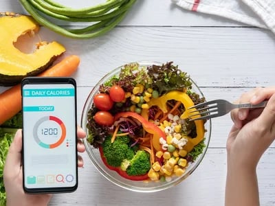 Kalorienrechner als Grundlage für erfolgreiche Diätpläne: Die Bedeutung der genauen Kalorienbedarfsberechnung in der Ernährungsberatung