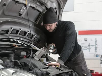 Motorschaden Auto verkaufen – Stressfrei und ohne versteckte Kosten