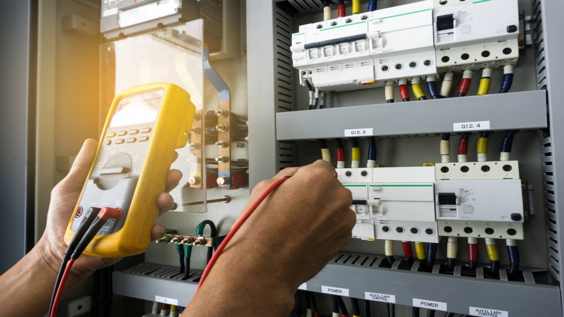 DGUV V3 Prüfung: Bedeutung für die Haftung des Unternehmens