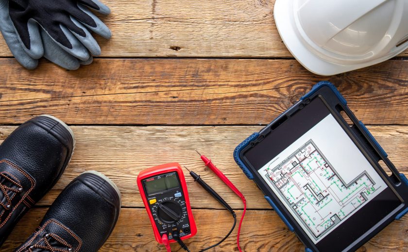 Wie moderne Technik die Prüfung ortsfester elektrischer Anlagen erleichtert