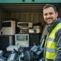 Schrotthändler Wuppertal holt professionelle Elektrogeräte kostenlos und umweltfreundlich ab.