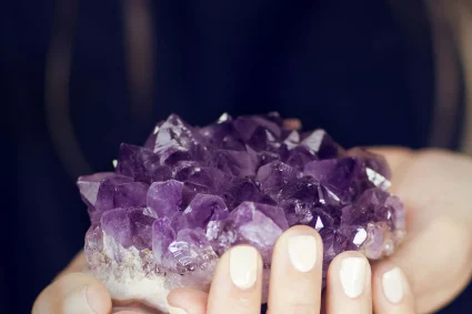 Strahlender Edelstein: Amethyst kaufen bei CrystalScents